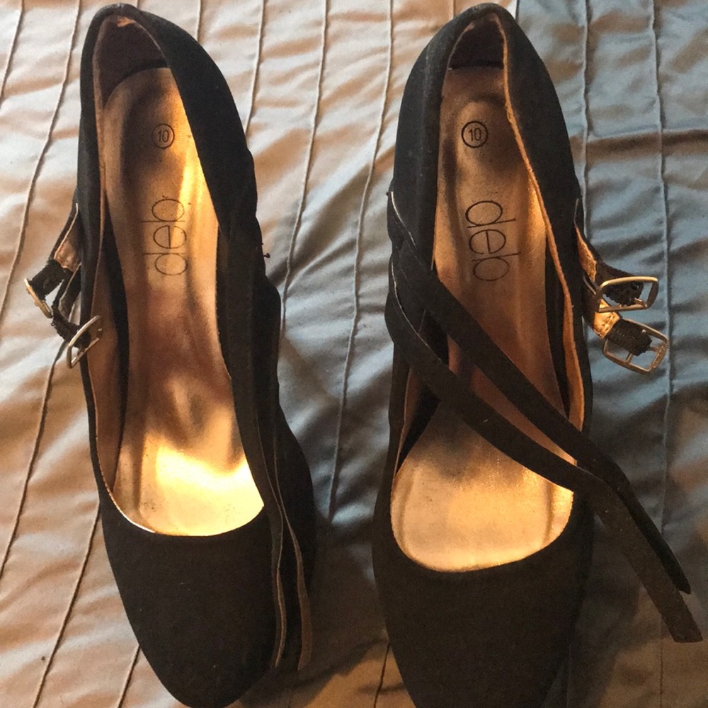 Heels - Picture 2 of 2